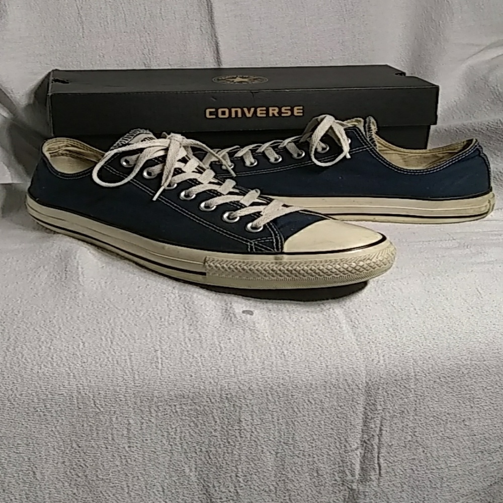 Converse - Picture 3 of 4